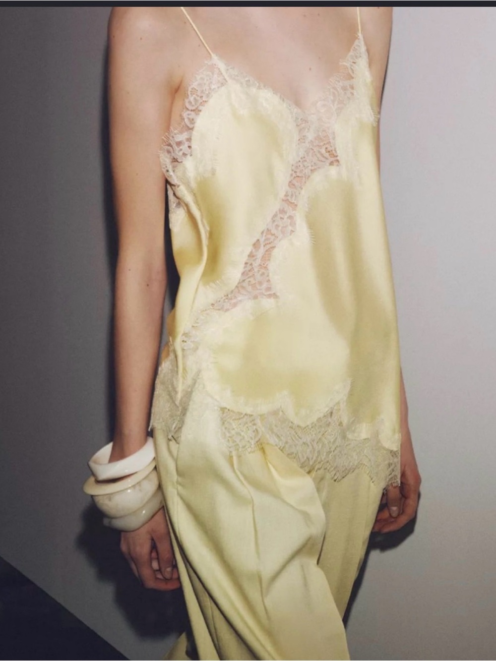 Zara Viral Bloggers Satin Lace Camisole Top Yellow Ivory Y2K Romantic Coquette M - Picture 4 of 10